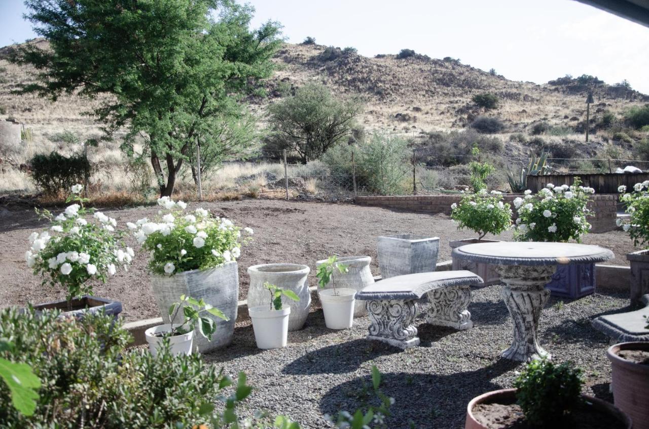 Desert Dew Guest House Hutchinson Kültér fotó